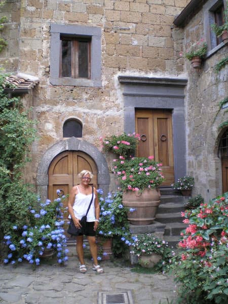 foto del borgo di civita di bagnoregio