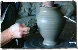 orvieto la ceramica è una tradizione artigiana